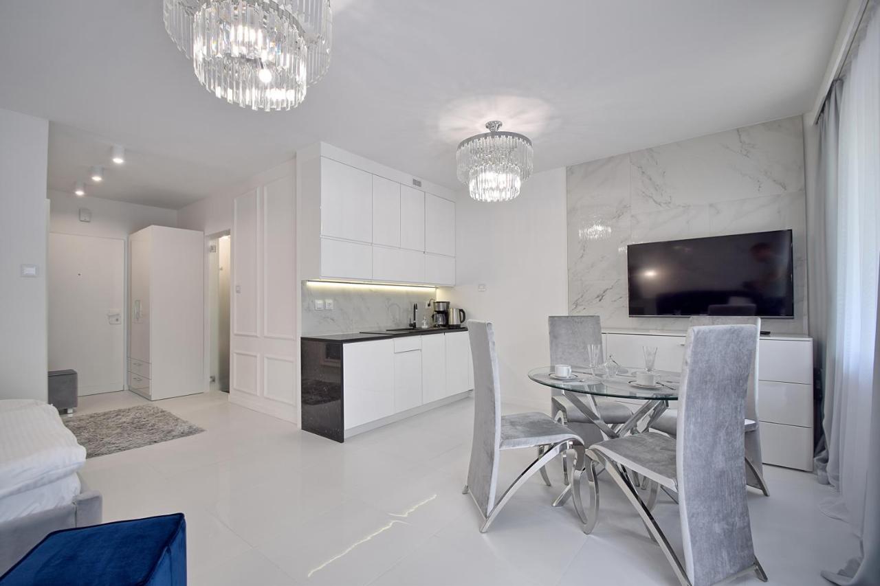 Crystal Apartament 80M Od Plazy, Przy Latarni Morskiej Kołobrzeg Esterno foto