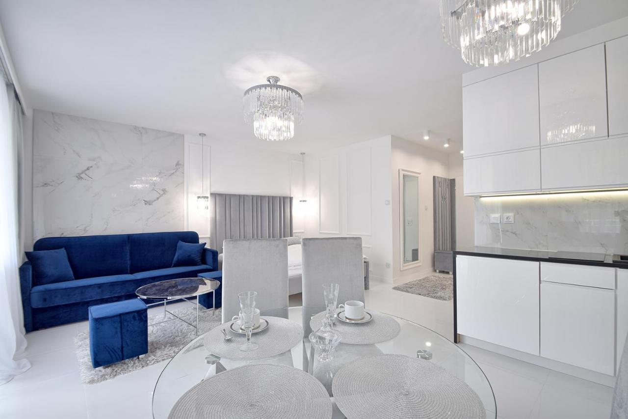 Crystal Apartament 80M Od Plazy, Przy Latarni Morskiej Kołobrzeg Esterno foto